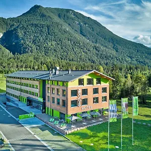 Explorer Garmisch *** فراشانت