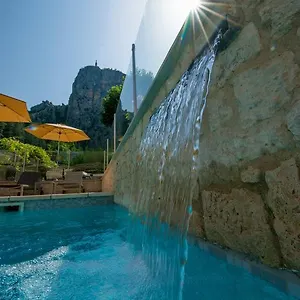 https://nouvel-hotel-du-commerce-castellane.fr-provencehotel.com