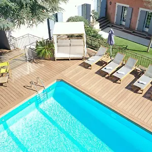 Hotel Les Jardins De - Parking Gratuit & Piscine Chauffee